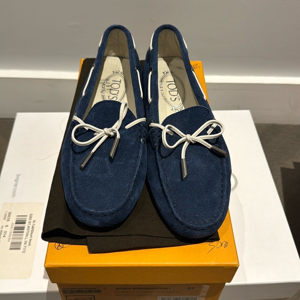 NWT Tods Gommimo Driving Suede Loafers size 37
